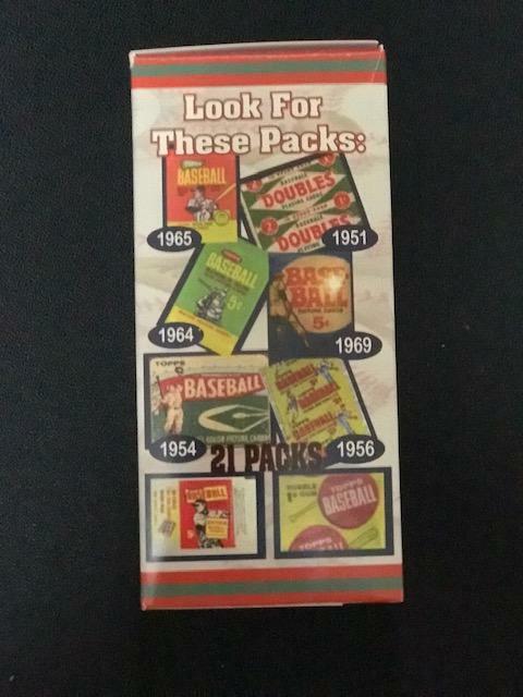 1952 MANTLE CARD CHASE BOX- 21 PACKS + AUTOGRAPH CARD + 2 1950/60'S CARDS