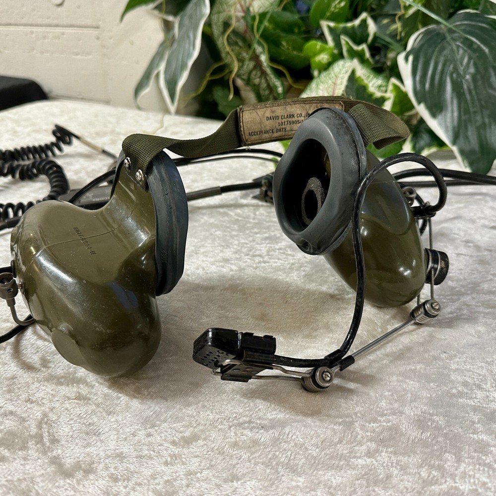 Vintage Collectable 1940's 1950's David Clark Flight Deck Headset Mic Kit