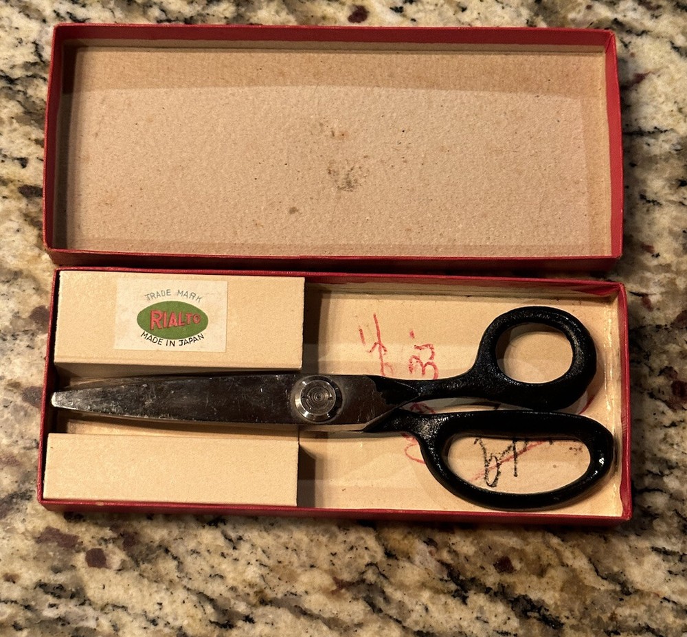 Vintage Rialto Pinking Shears Original Box Great Condition