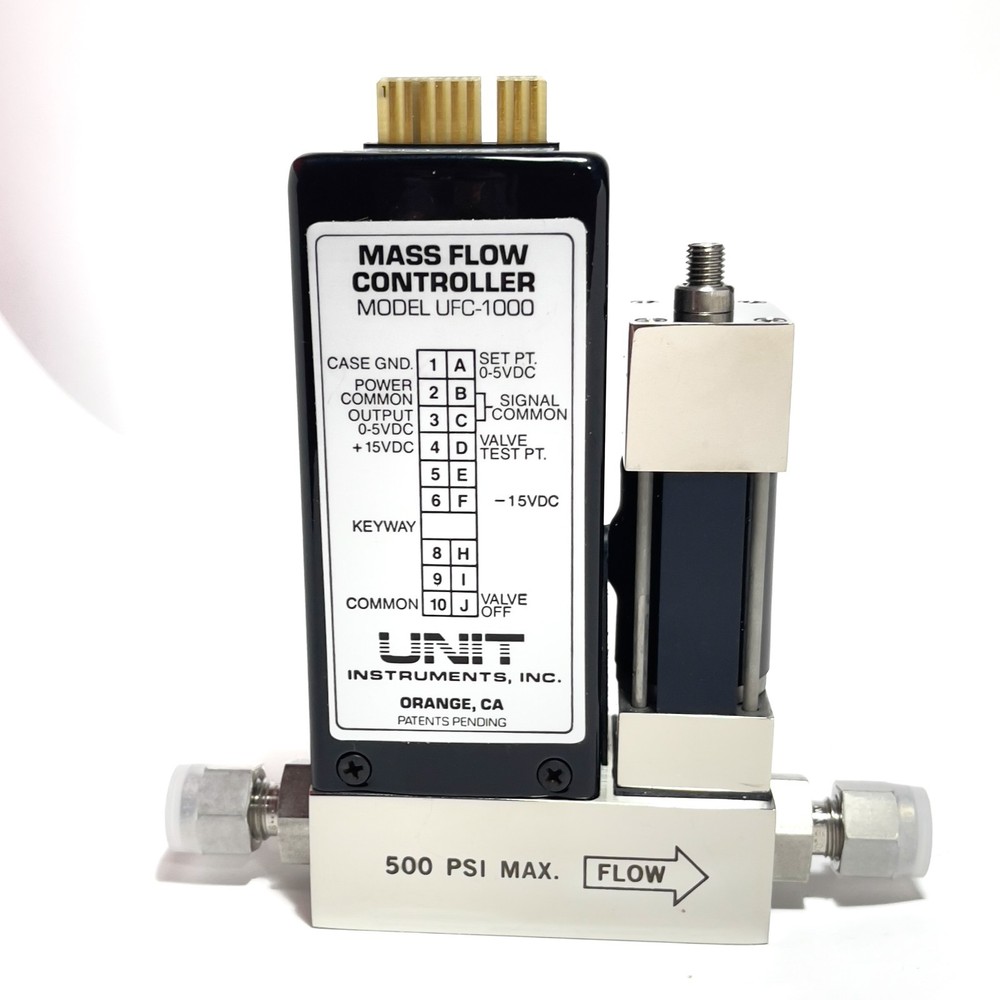 Unit Instruments UFC-1000 Mass Flow Controller 500 SCCM He 500 PSI MFC Open Box