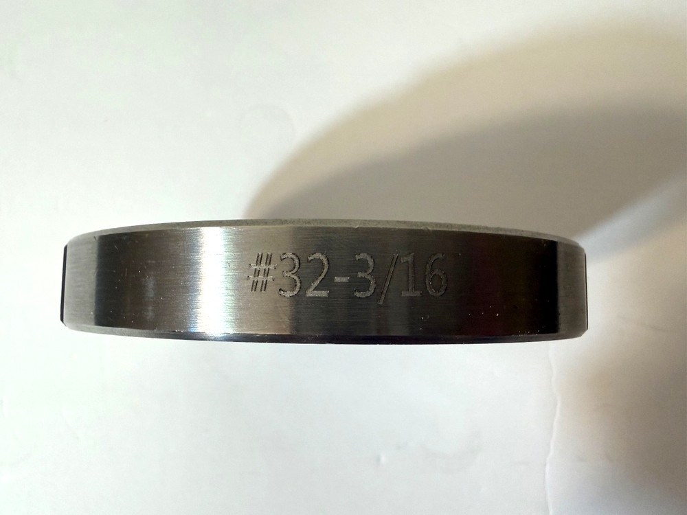 Grinder plate for #32 grinders with 3/16" hole, reversible