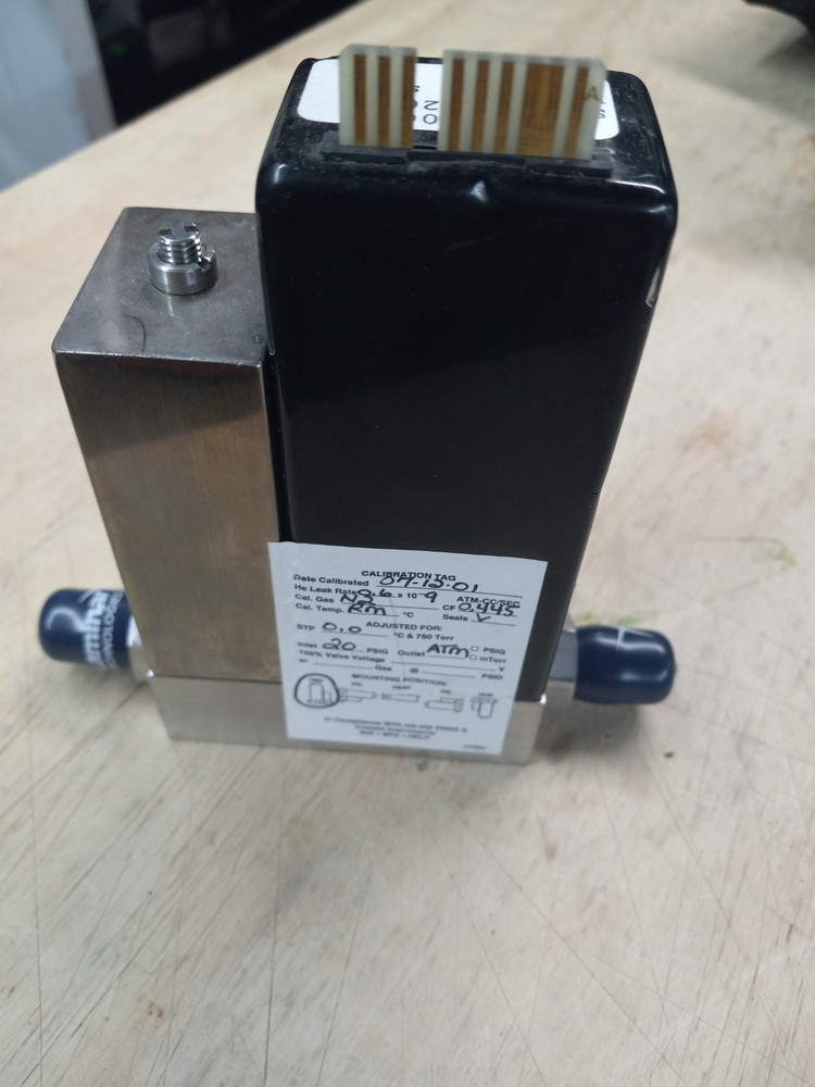 Unit UFC-1100 Mass Flow Controller 50 SCCM GAS CF4
