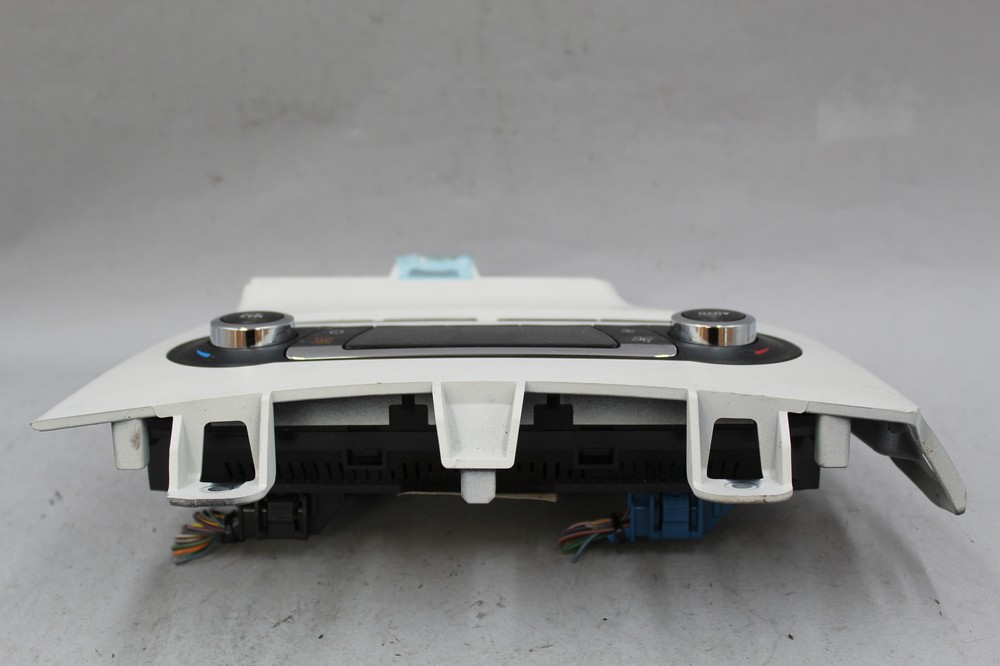 13 14 FORD FOCUS WHITE CLIMATE CONTROL PANEL OEM