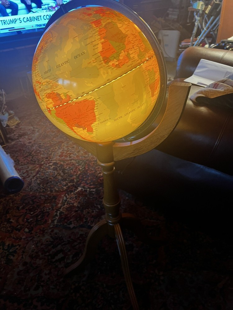 Globe World Aluminated, Solid Wood Stand Classic 39” Tall
