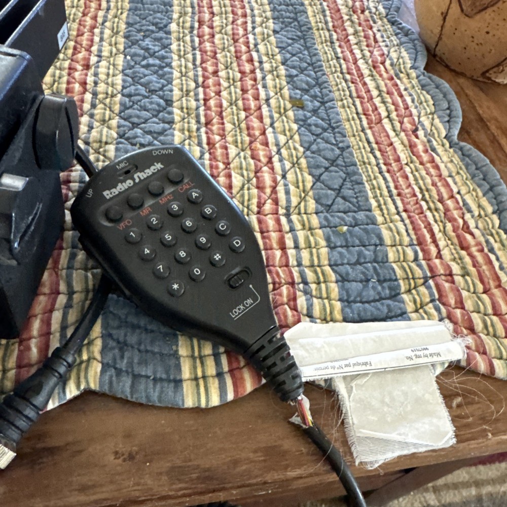 Radio Shack HTX-212 Two Meter Mobile Transceiver Works Great!