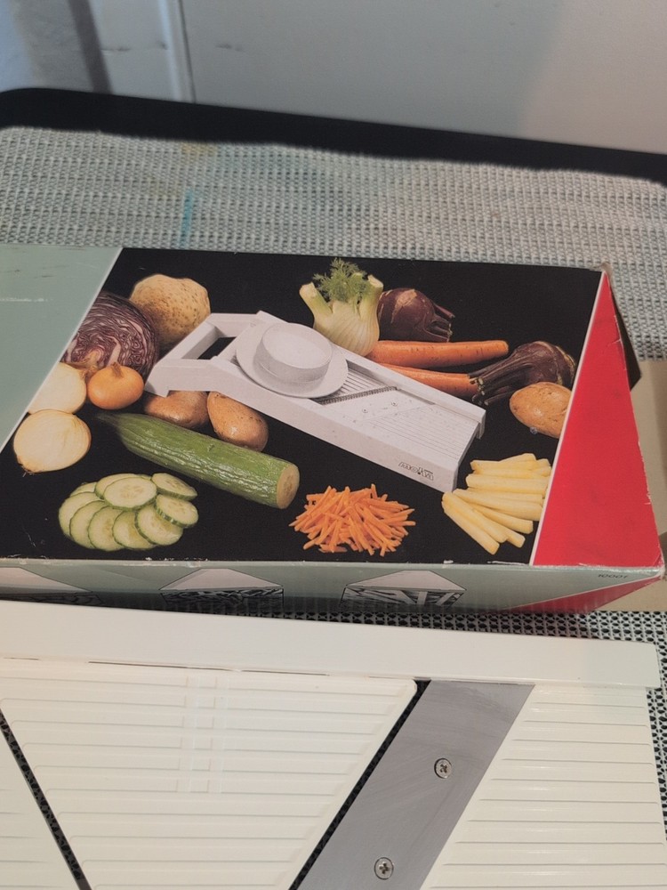 Universal Grater - Mandolin By Moha Swiss - Quick & Vegetables