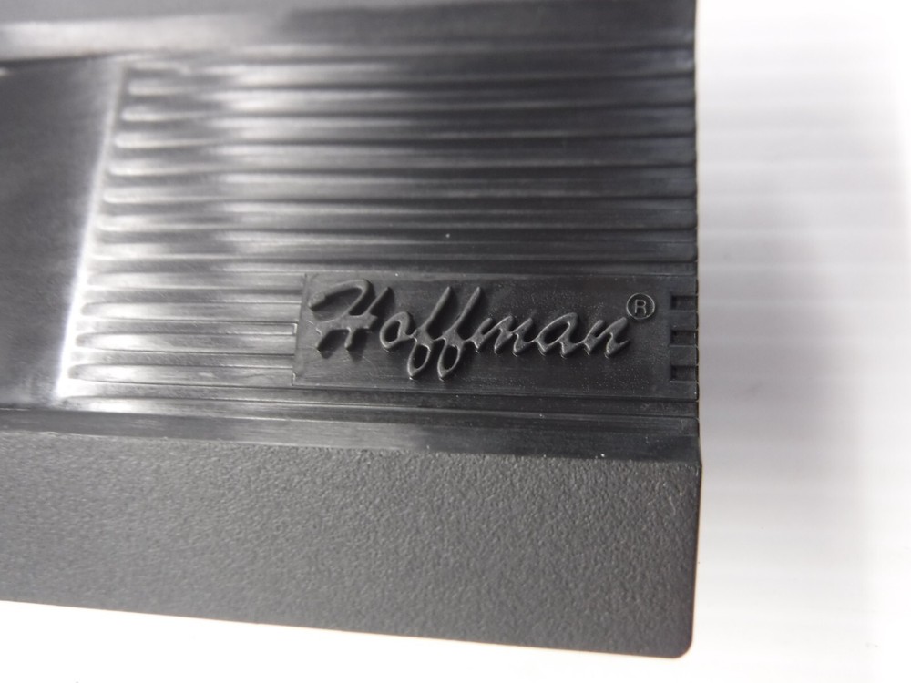 Hoffman DCHS2 Horizontal Cable Manager ** Screws Not Included **