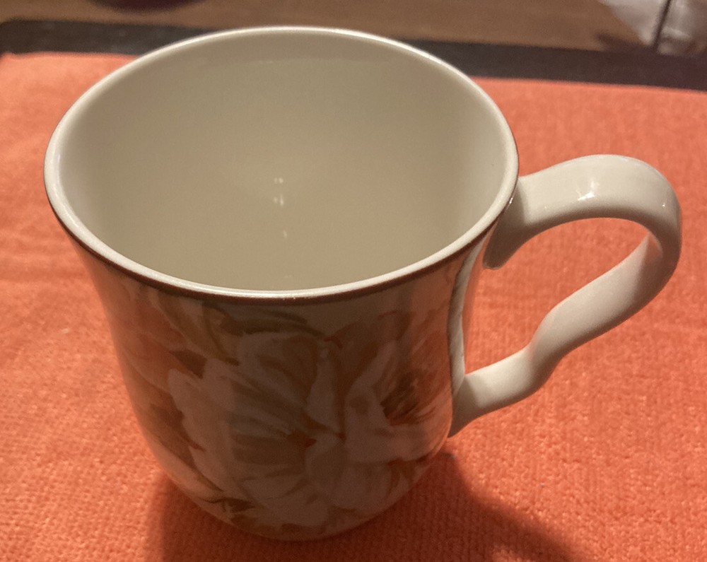 Amelia Mug Made By Home (31)
