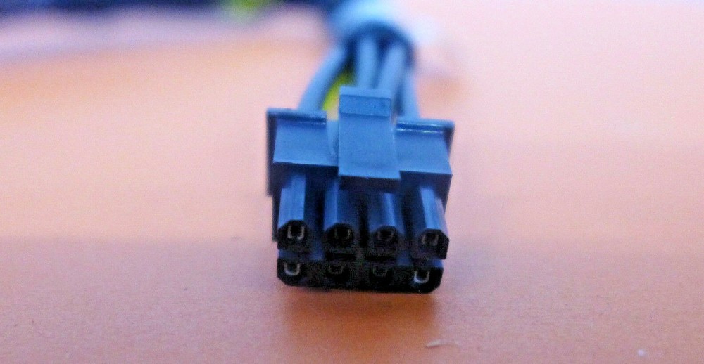 Genuine Dell PowerEdge R740 GPU Power Cable TR5TP