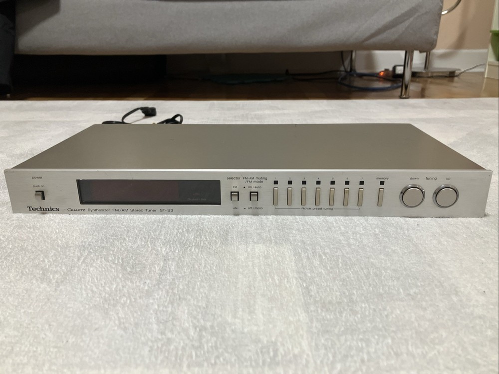 TECHNICS ST-S3 AM/FM TUNER SILVER USED & WORKING.