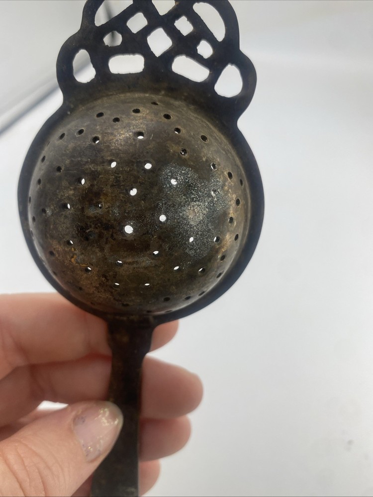 Antique Silver Plated Tea Strainer With Handle - Crown Design Needs Cleaned