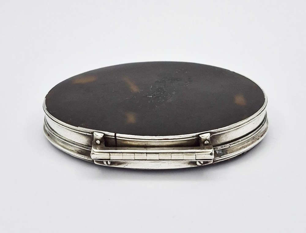18TH CENTURY GEORGE I SOLID SILVER MOUNTED SNUFF BOX c1720