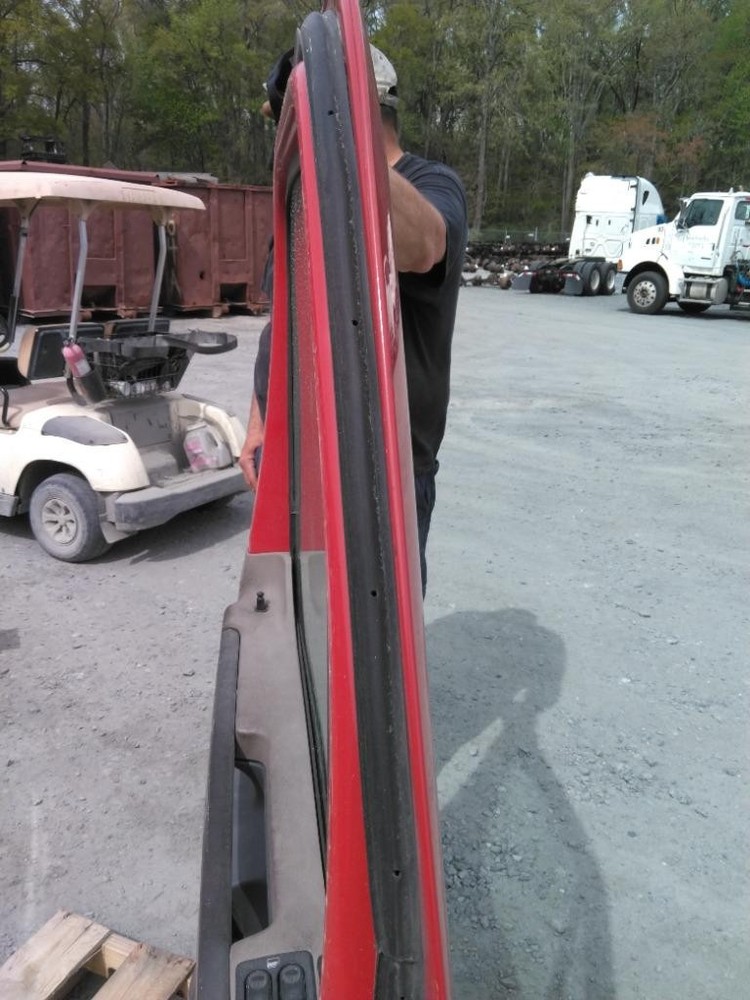 For 2013 FREIGHTLINER CASCADIA 113-125 DOOR ASSEMBLY Left , MD