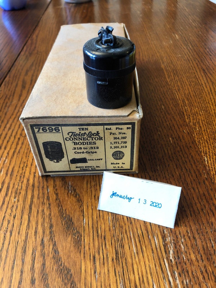 HUBBELL TWIST LOCK CONNECTOR BODY 7696