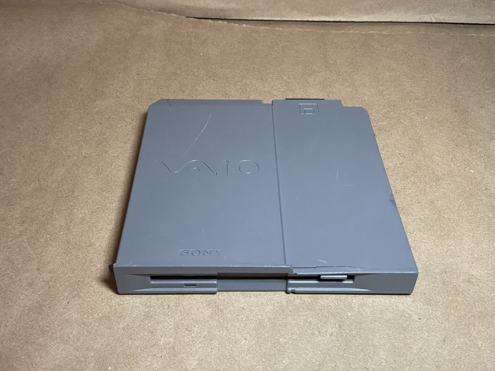 Sony VAIO 3.5" Floppy Disk Drive PCGA-FD7