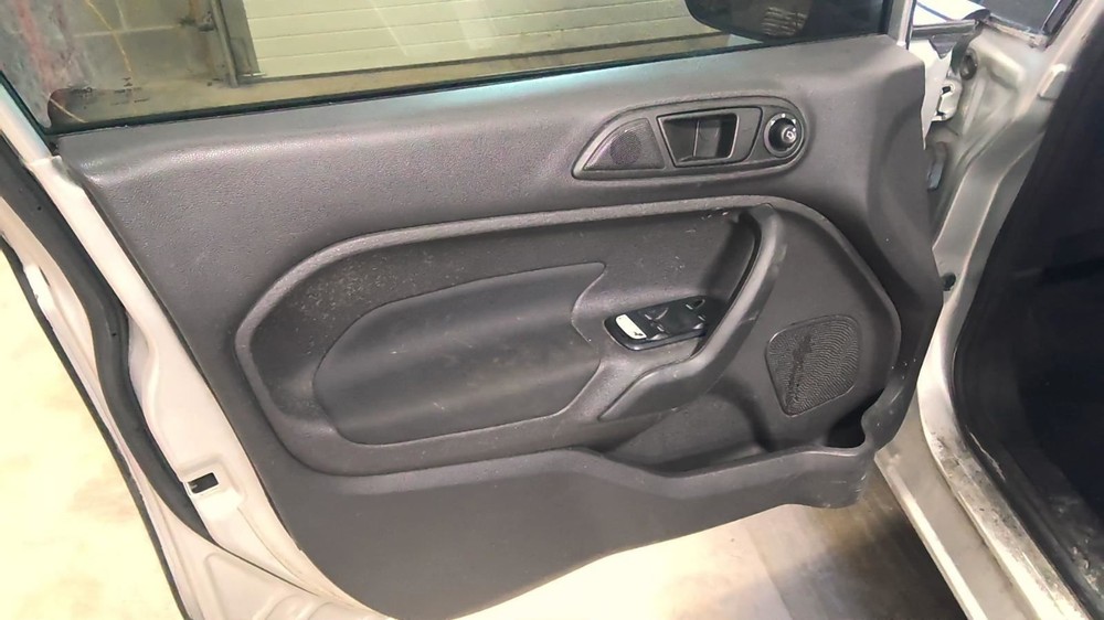 FIESTA 2019 Transmission Shift 741081