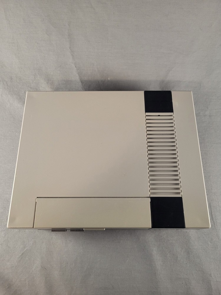 Nintendo NES Console - NES-001 - Cords & Controller - Tested - Pins Cleaned!