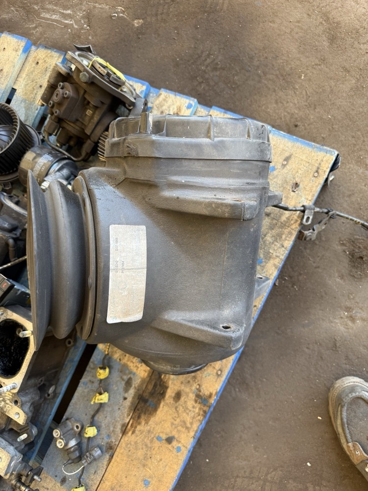 PETERBILT AIR CLEANER ASSEMBLY G110342
