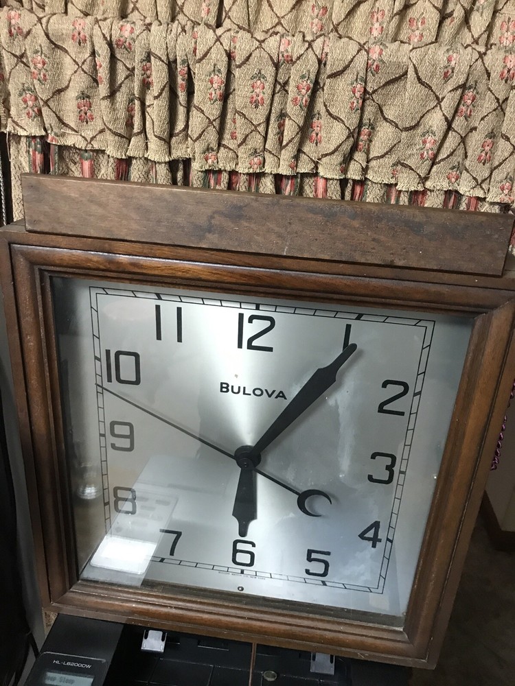 BULOVA Clock VINTAGE ELECTRIC WALL Store Antique