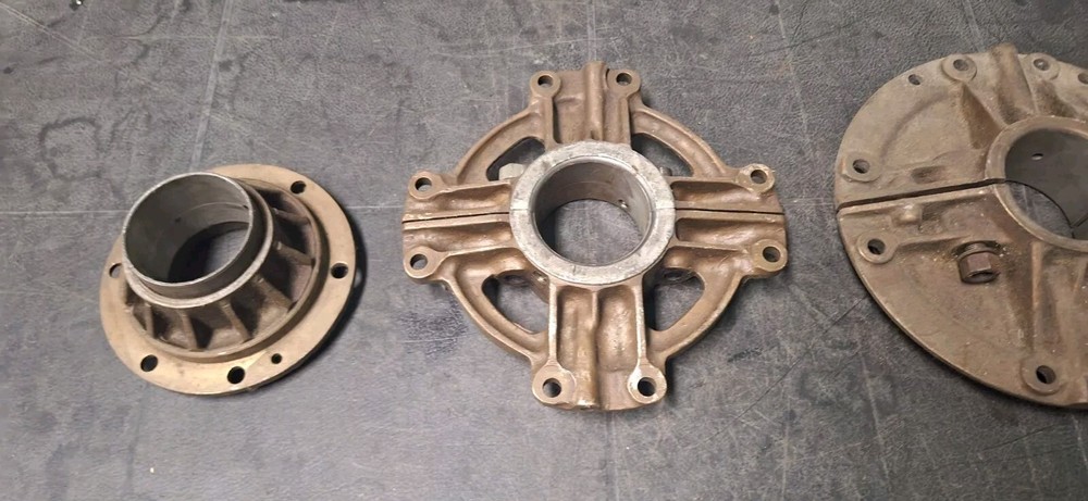 Offenhauser Offy engine Main Cages Midget 110 original