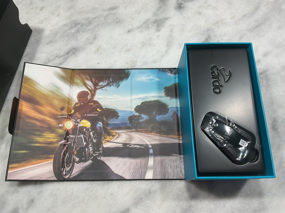 Cardo Freecom 1+ Motorcycle Communication System