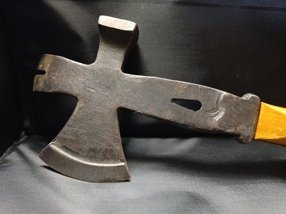 SWORDFISH BRAND MULTI TOOL - HATCHET, HAMMER, NAIL PULLER - MADE IN CHINA