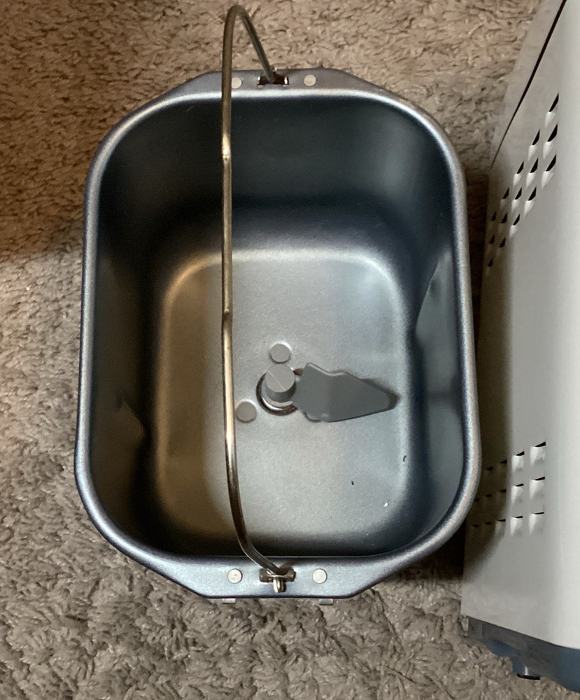 Breadmaker Sunbeam Expressbake Bread Machine 5833 TESTED Bread Pan & Paddle