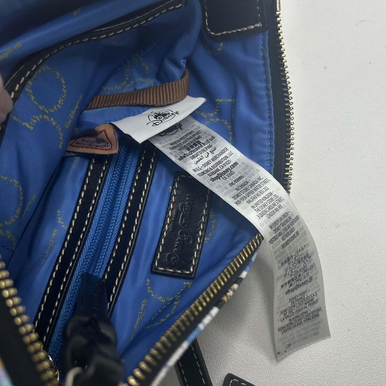 2021 DOONEY & BOURKE Walt Disney World 50th Anniversary Crossbody Bag Purse