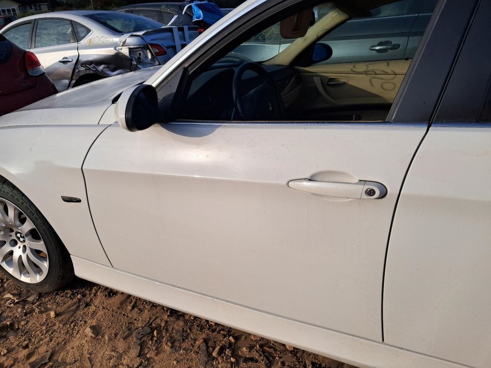 330CI 2006 Glove Box 4797010