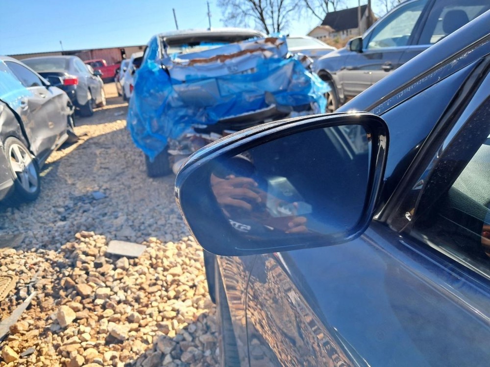 200 2015 Glove Box 4866432