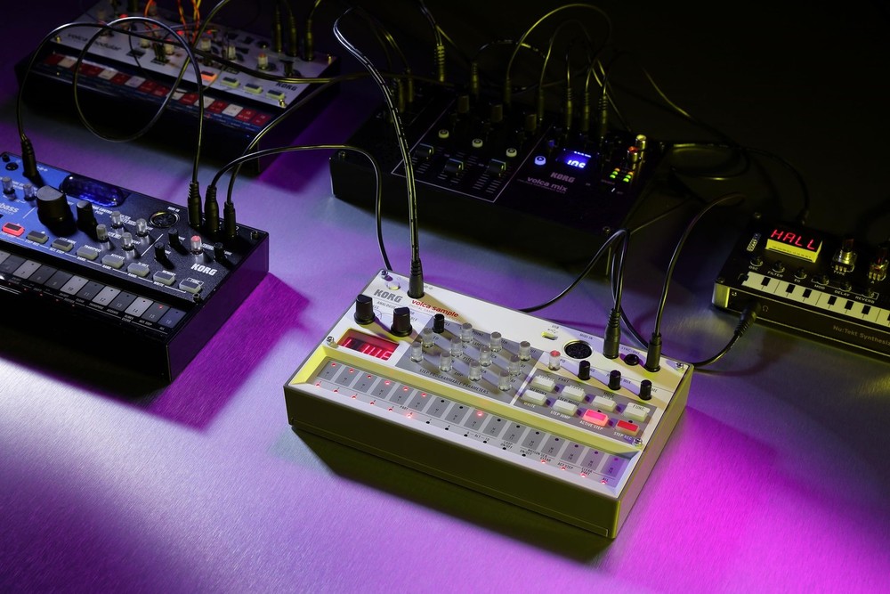 Korg Volca Sample 2 Digital Sequencer Drum 8MB、130 seconds, Off-White