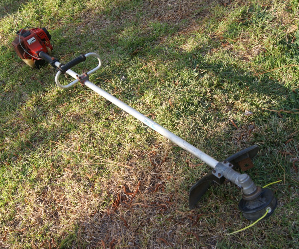 SHINDAIWA T270 STRING TRIMMER