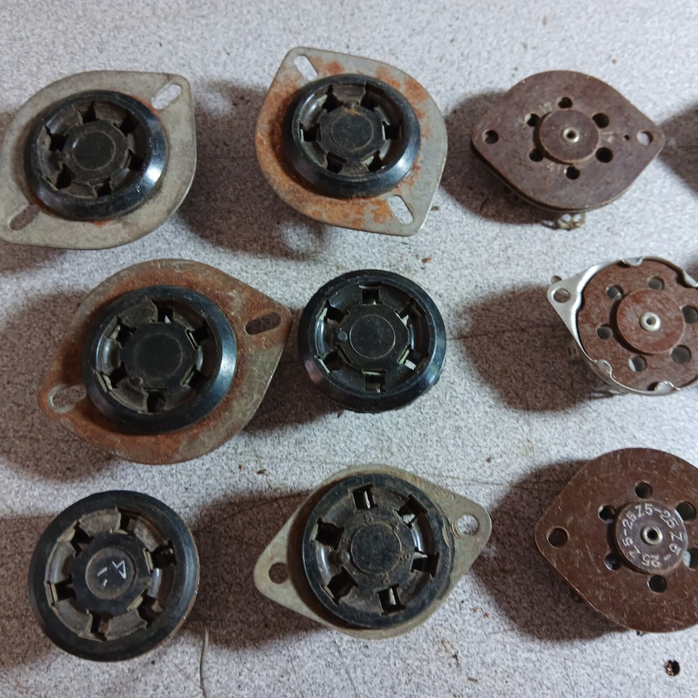 Sockets: 4, 5, 6, 7, PINS Problems? Contact me.