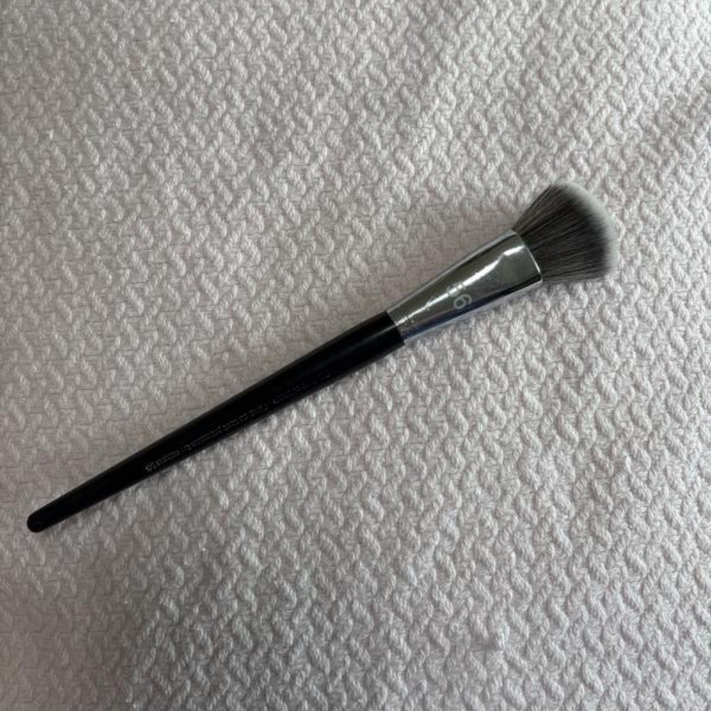 SEPHORA COLLECTION PRO Foundation Brush #56 Professional Face Makeup Tool