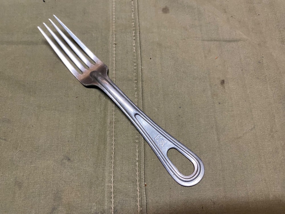 ORIGINAL WWII US ARMY MESS KIT FORK UTENSIL