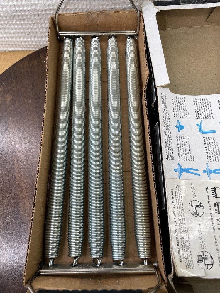 Vintage 1970s DP 5 Spring Chest Pull Expander Exerciser in Original Box
