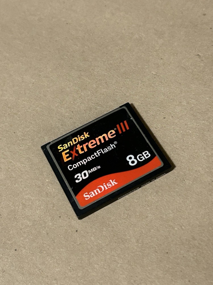 Sandisk Extreme III 8gb 30MB/s CF Compact Flash Memory Card