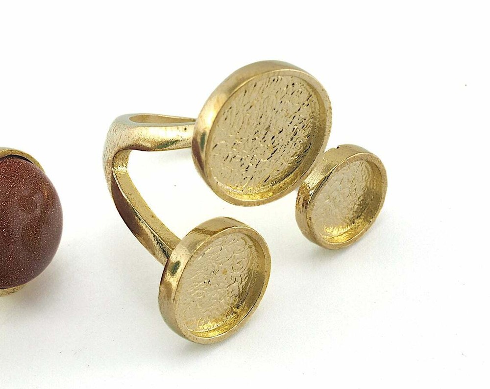 Adjustable Ring Bezel 22x21mm Raw brass (17.5mm 7US size - Adjustable ) 3597