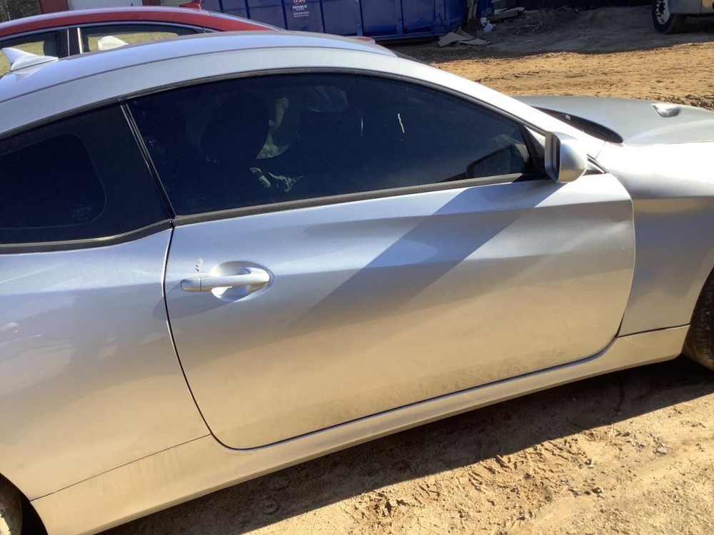 GENESIS 2013 Glove Box 4907864