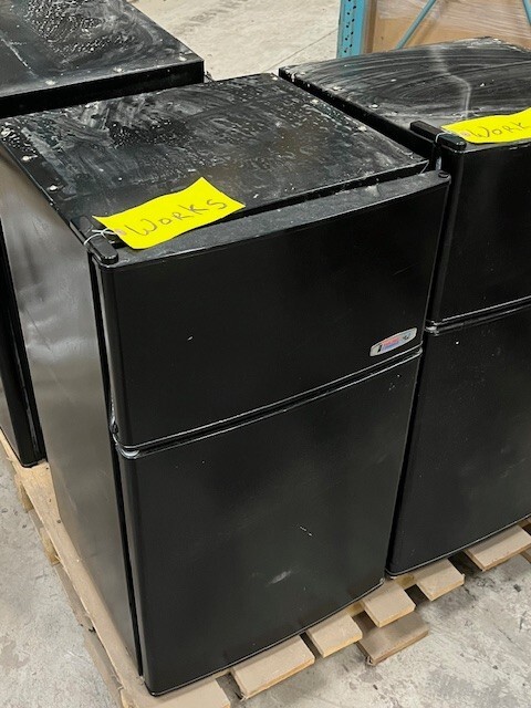 Danby Micro-fridge Refrigerator/Freezer Combo