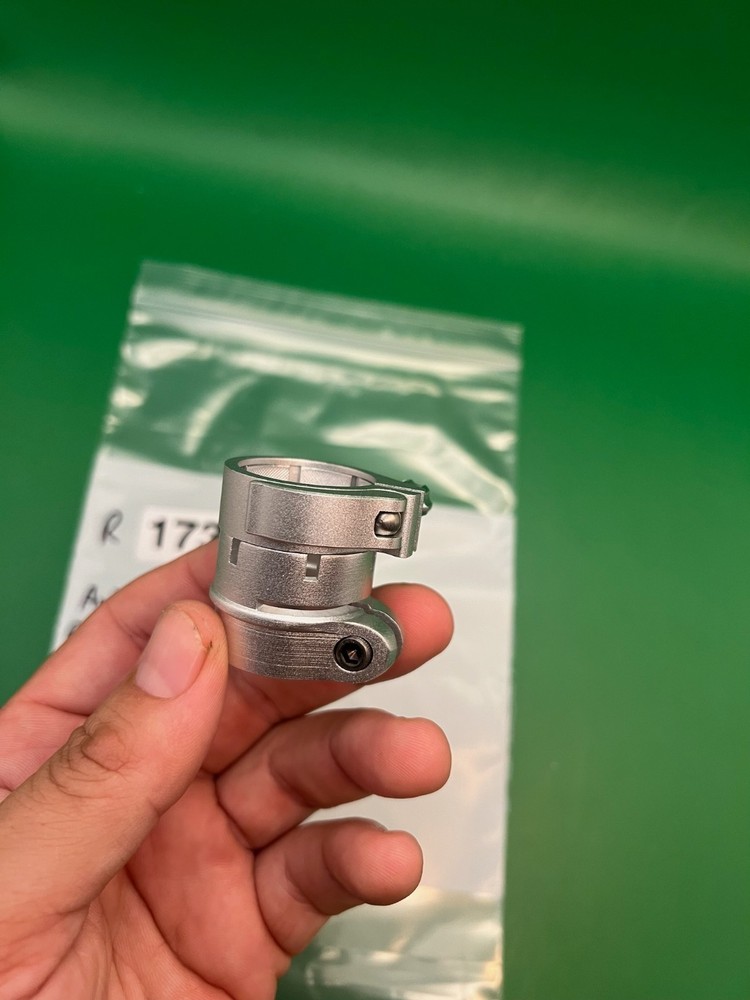 Autococker Clamping Feedneck