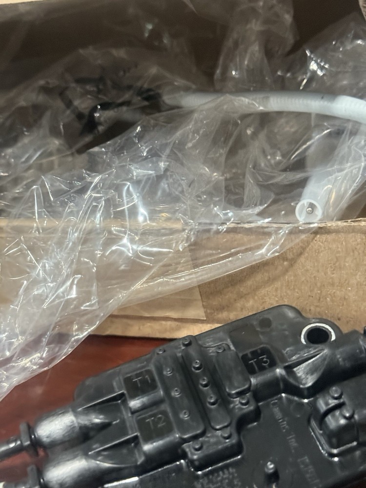 GENUINE NEW OEM CUMMINS TEMPERATURE SENSOR 4384812