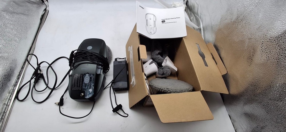 FMART T9-Bla Window Cleaning Robot - NoRemote