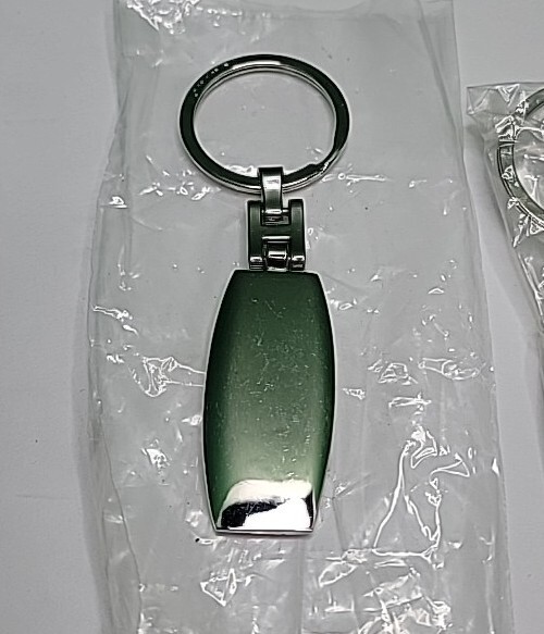 2 Chrome Key Chains - Be Lov'esh!