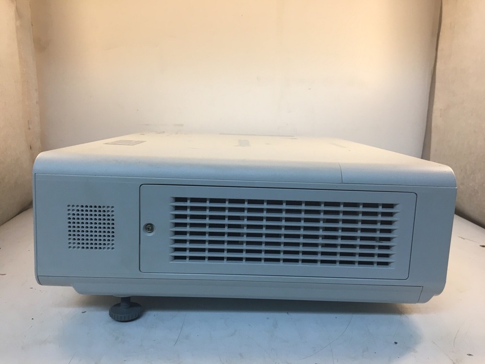 Panasonic LCD PROJECTER PT-FW430U Tested & Working Please see description