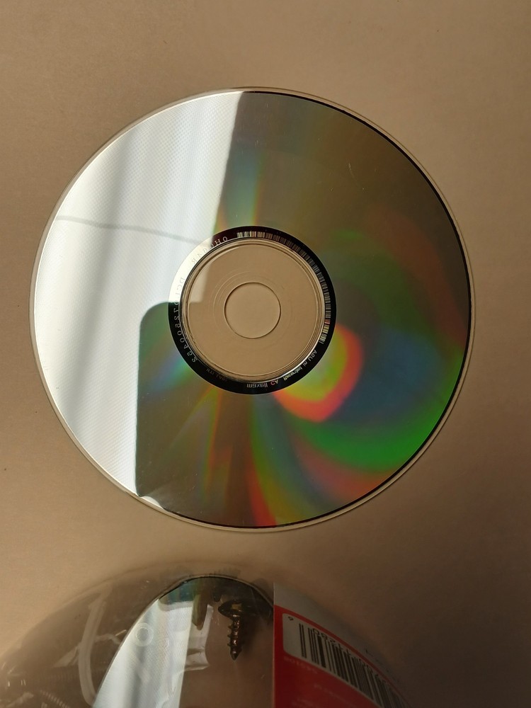 Norton AntiVirus 2001 Edition CD Rom