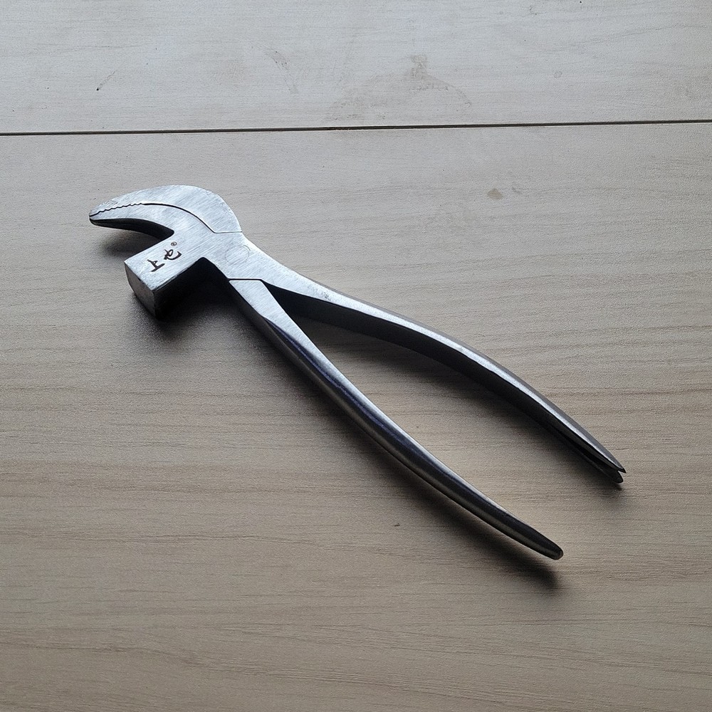 Cobbler boot tool for bootmaking.
