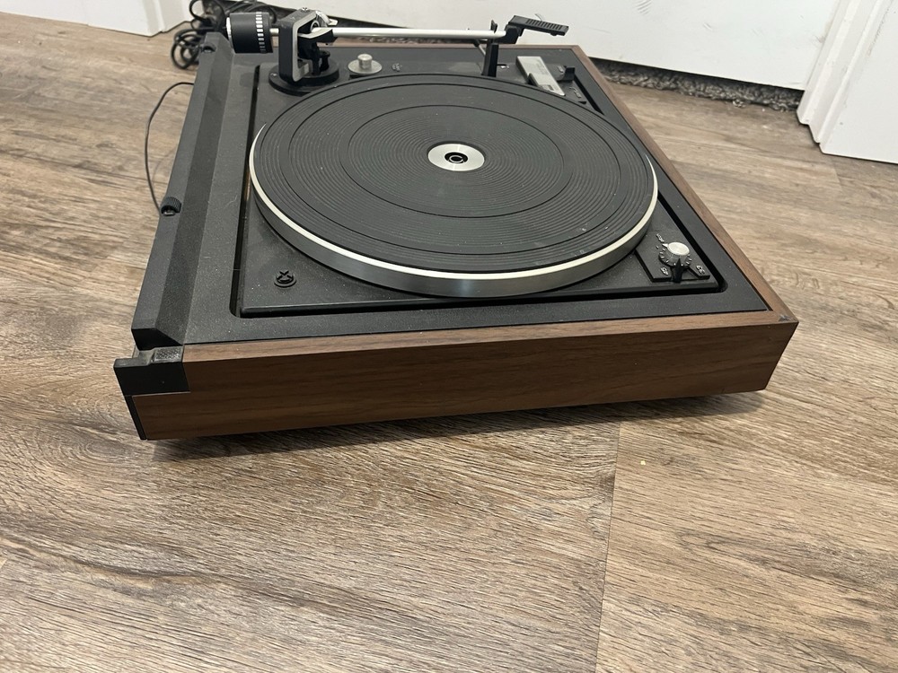 Vintage 1970's Dual 1237 2 Spd Automatic Turntable Spins