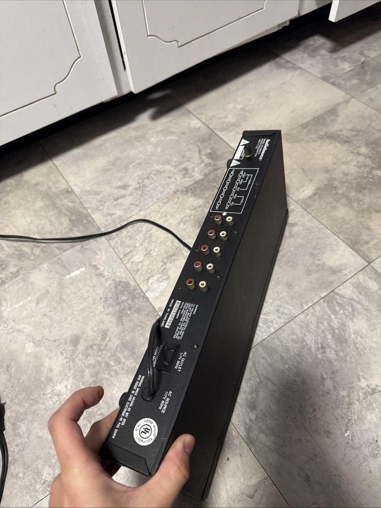 AUDIOSOURCE EQ-Eight Series II Vintage Stereo Equalizer Used
