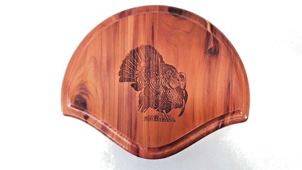 Solid Cedar Turkey Fan/Beard Mounting Kit 01 with Laser Turkey